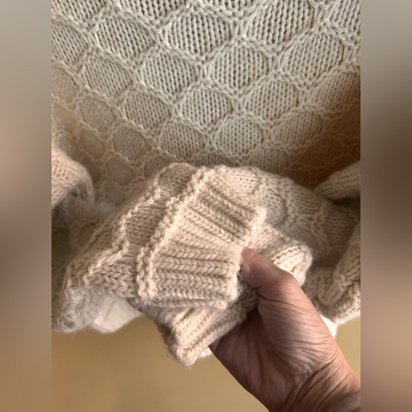 Pistache sweater - Picture 6 of 14